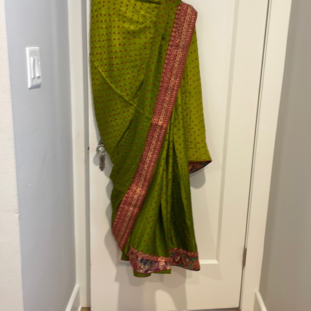 Beautiful Indian designer Bollywood sari saree with blouse